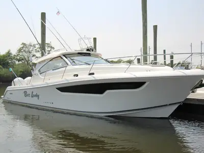 Pursuit OS 405 OFFSHORE