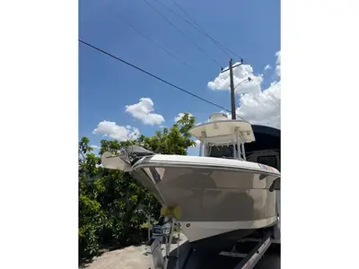 2007 Robalo R260