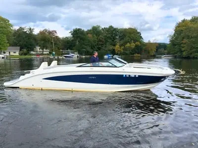 2016 Sea Ray Sundeck 290