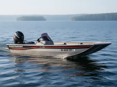 Tracker PRO 16