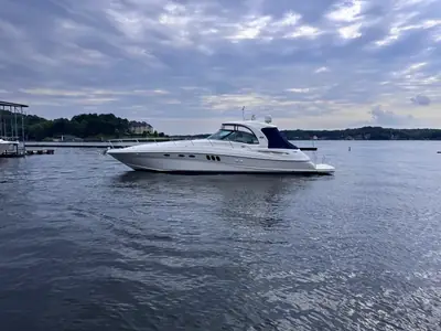 Sea Ray Sundancer 52
