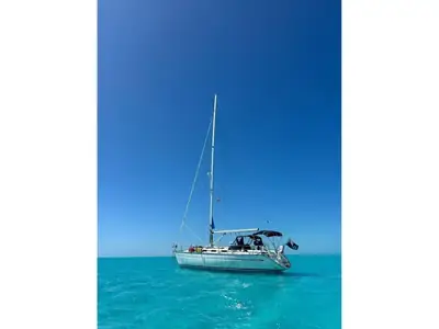 Bavaria 42