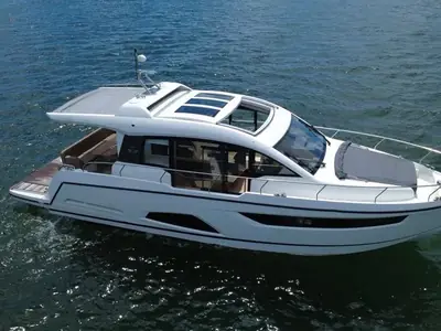 Sealine C430