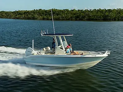 Boston Whaler 220 Dauntless