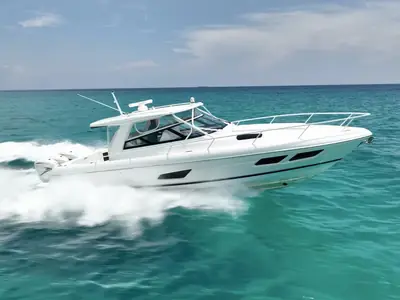 2021 Intrepid Powerboats 438 Evolution