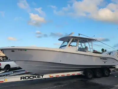 Everglades 355 CC