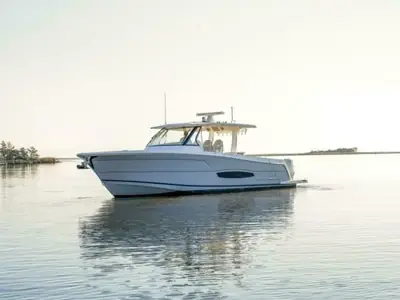 Regal 38 SAV