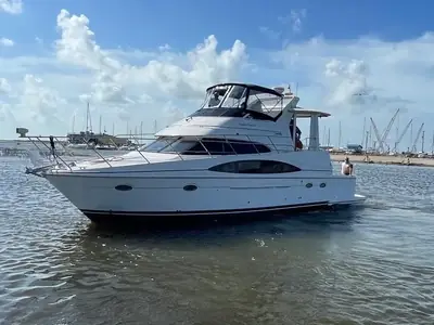 2001 Carver 444 COCKPIT MOTOR YACHT