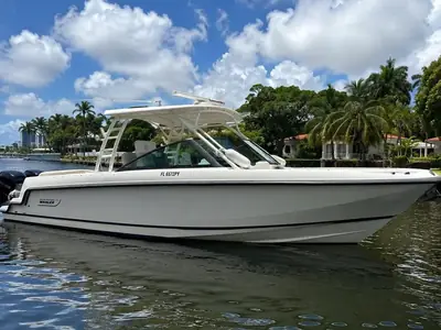 2015 Boston Whaler 270 Vantage