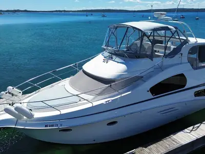 2003 Silverton 39 Motor Yacht