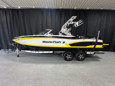 2015 MasterCraft X30