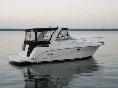 2004 Rinker FIESTA VEE 312