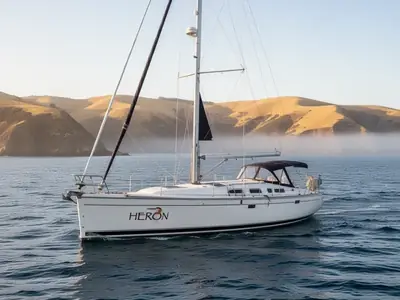 2009 Hunter 49