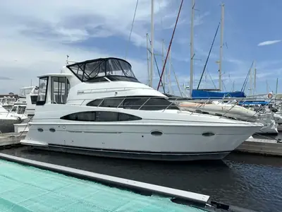 2001 Carver 396 AFT CABIN