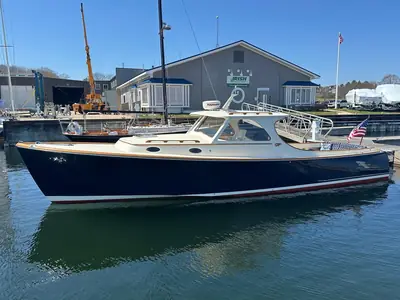 1996 hinckley 36 Picnic Boat