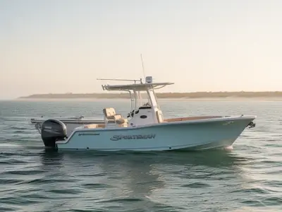 2019 Sportsman Heritage 241 Center Console
