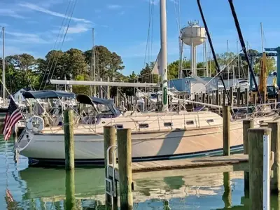 Island Corp. Peterson 38
