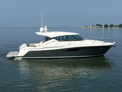 2016 Tiara 44 Coupe