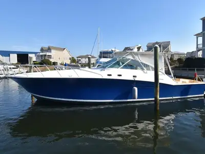 1998 Cabo 45 Express