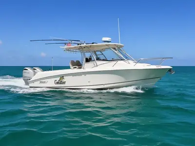 2006 Boston Whaler 320 Outrage Cuddy