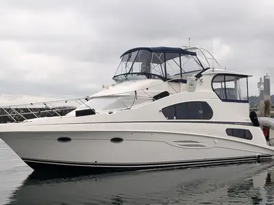 Silverton 39 Motor Yacht