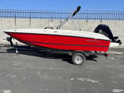 Bayliner Corp E18