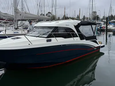  Beneteau Antares 8