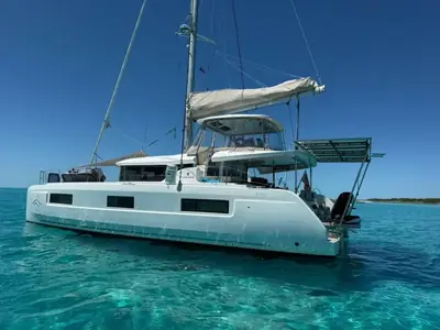 2022 Lagoon 46