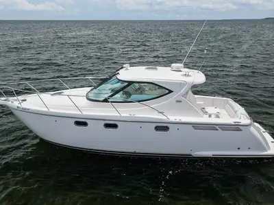 Tiara 3500 Sovran