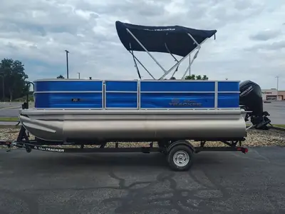 2026 Sun Tracker PARTY BARGE 18 DLX