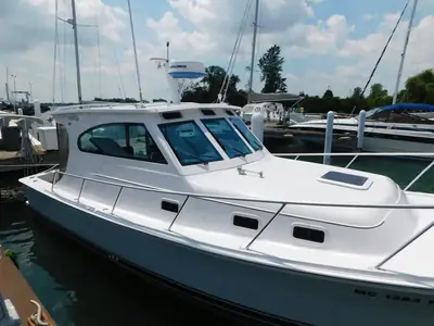 1999 Mainship Motor 30 PILOT
