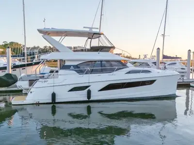 2021 Aquila 44