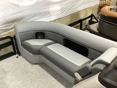 Premier Pontoons Solaris RF 230