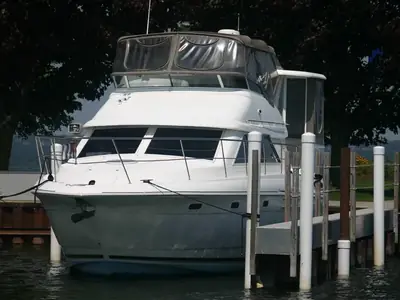 2001 Cruisers 3750 MOTORYACHT