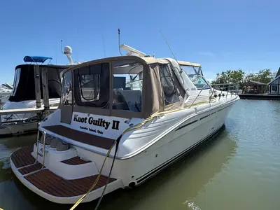 1996 Sea Ray 400 Express Cruiser