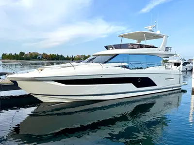 2020 Prestige 590 S