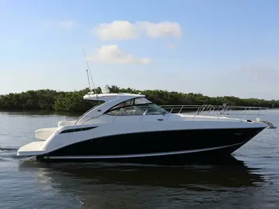 2015 Sea Ray 410 Sundancer