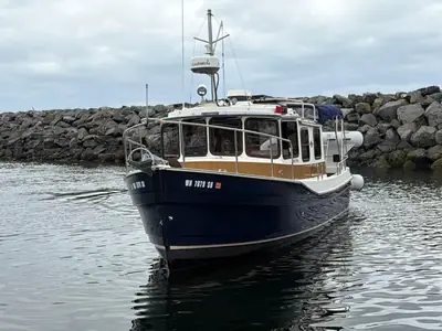 2014 Ranger Tugs R-25 SC