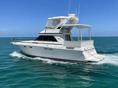 1989 Sea Ray 440 AFT CABIN