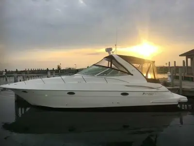 2004 Cruisers 340 Express