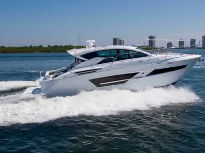 2023 Cruisers 42 Cantius