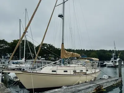 1992 Island Packet 32