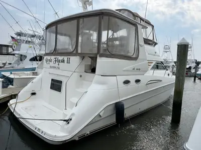Sea Ray 420 Aft Cabin