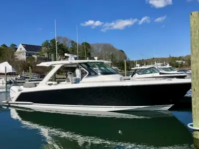2021 Tiara 38 LS