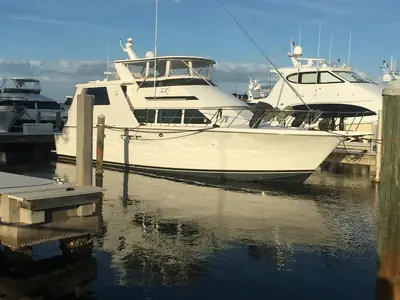 1997 Hatteras 52 COCKPIT MOTOR YACHT