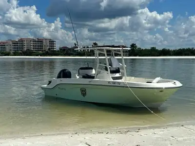 2023 Bayliner T22CC