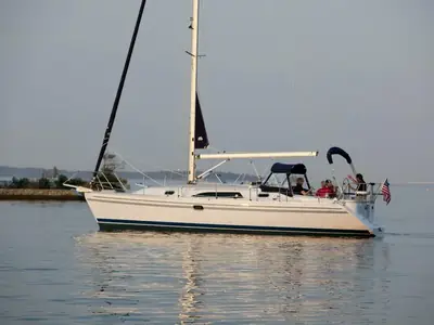 2012 Catalina 355