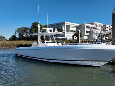 2013 Intrepid 375 Center Console