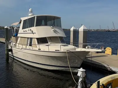 Mainship Motor 43 TRAWLER