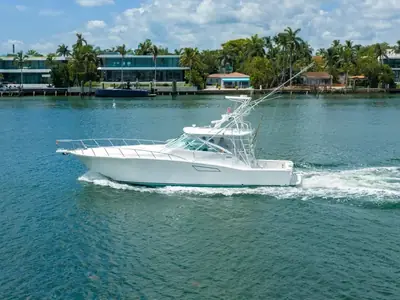 2000 Cabo 45 Express